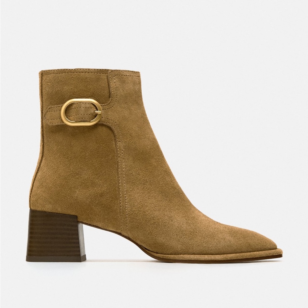 TAN SUEDE ANKLE BOOT | Size 6.5 🤎